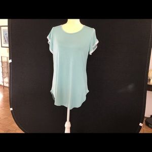 Amaryllis Pullover Tee (NWOT)